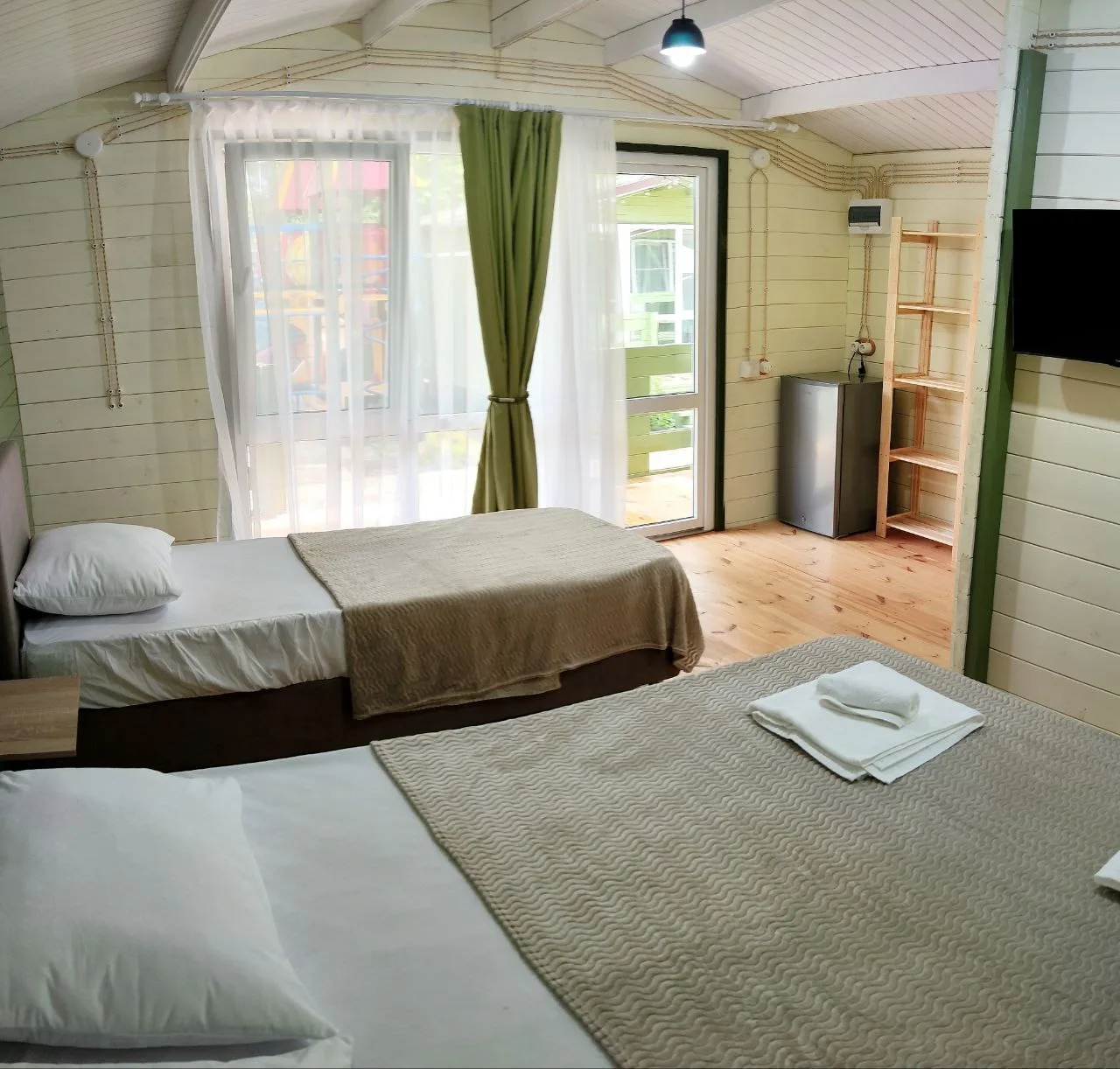#ЦАНДРИПШ  🌴РАЙСКОЕ МЕСТО!!! 🌴отель "KULIKOV HOUSE" 👶Дети заняты, родители отдыхают 📌Бассейн, детски