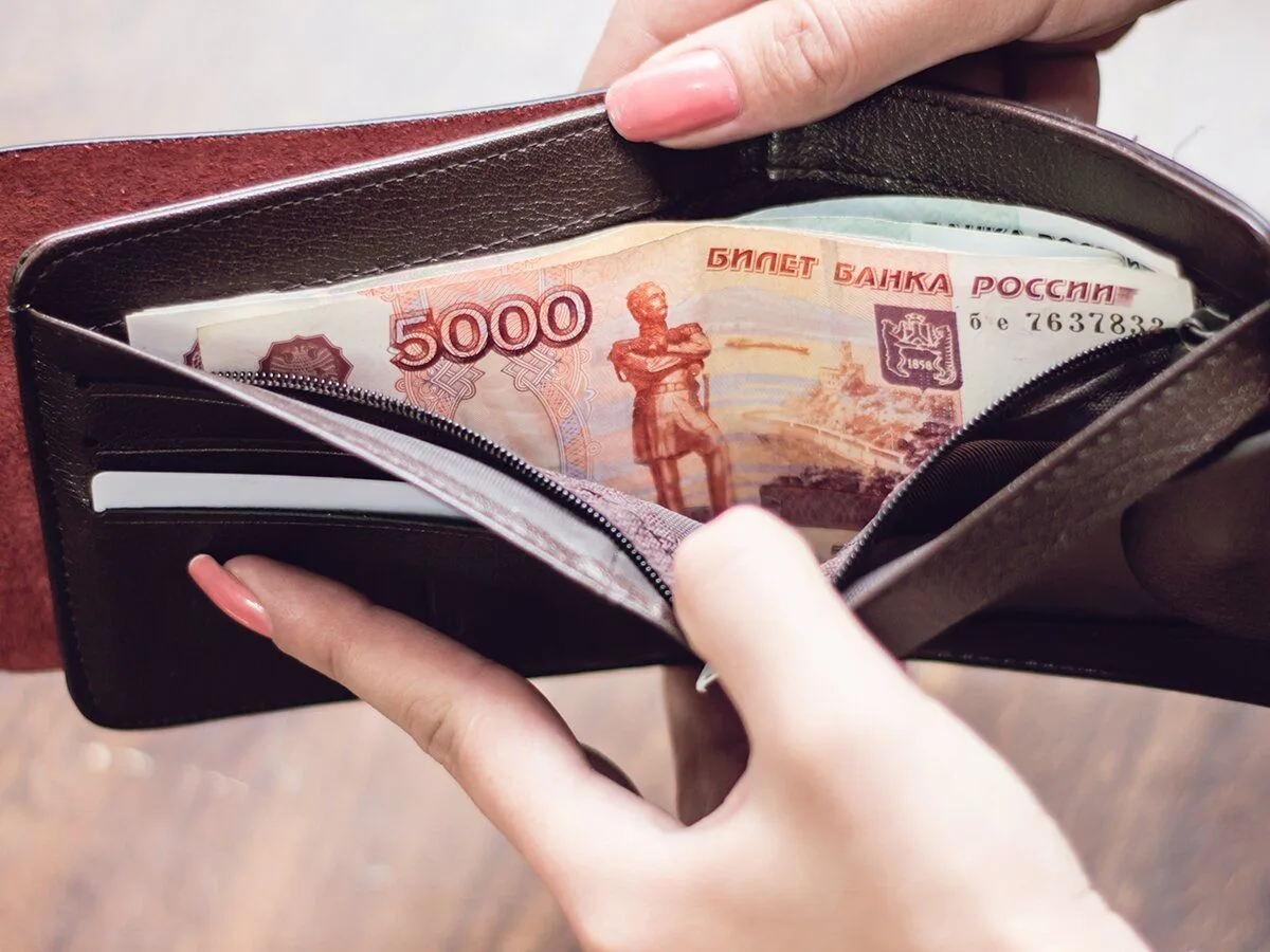 Минтруд напомнил о сроках выплаты отпускных