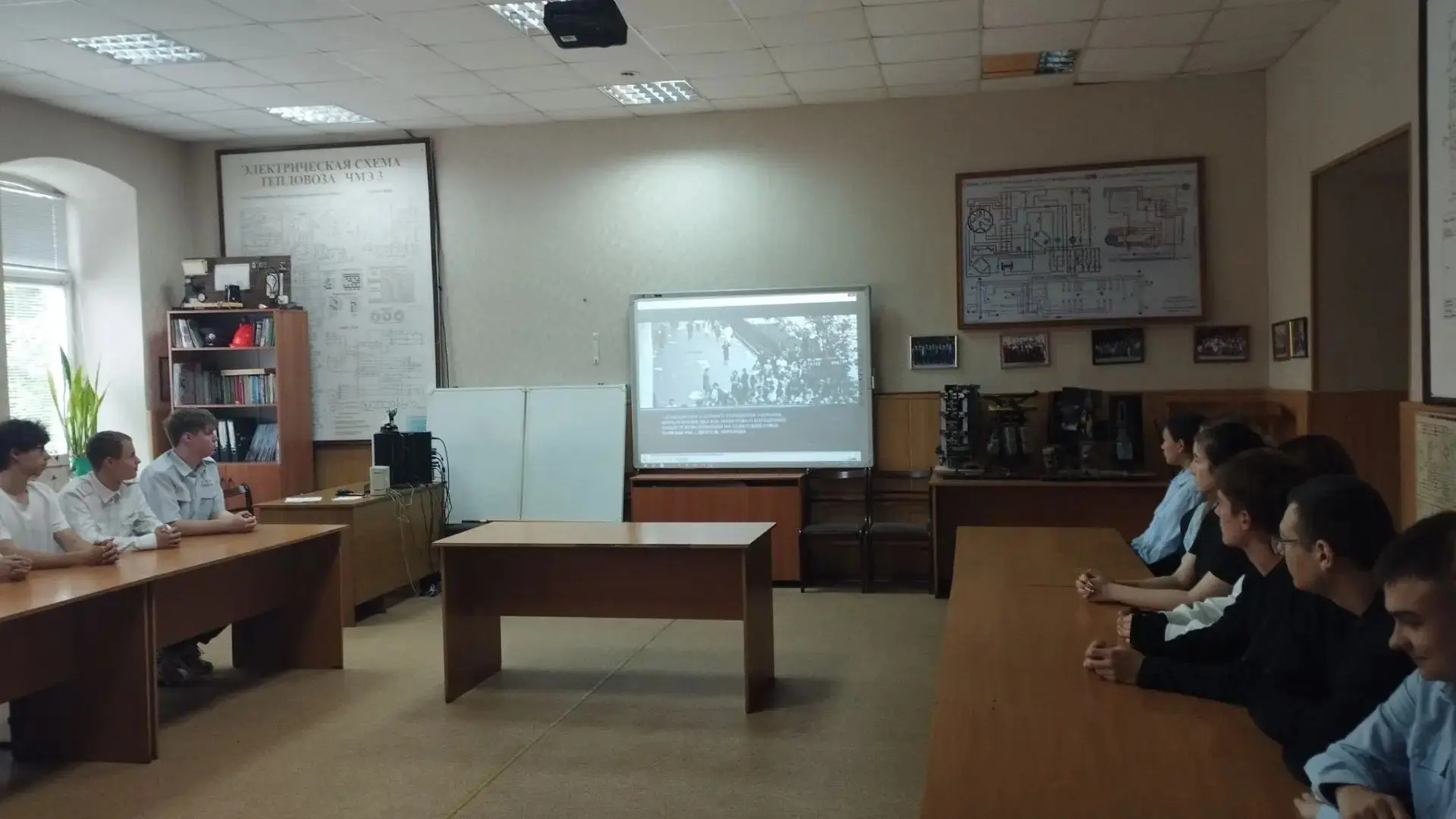 «Первый день войны»: в АТЖТ почтили память героев Великой Отечественной войны
 
          22 июня 19