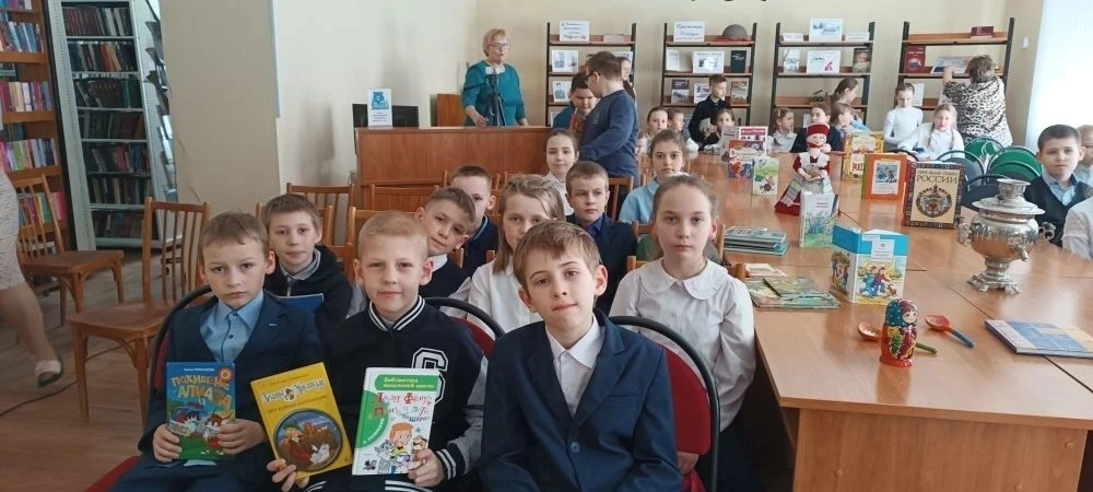 С 2⃣8⃣ марта по 5⃣ апреля 2⃣0⃣2⃣6⃣ года проходит  Всероссийская неделя детской книги – крупнейшее ме