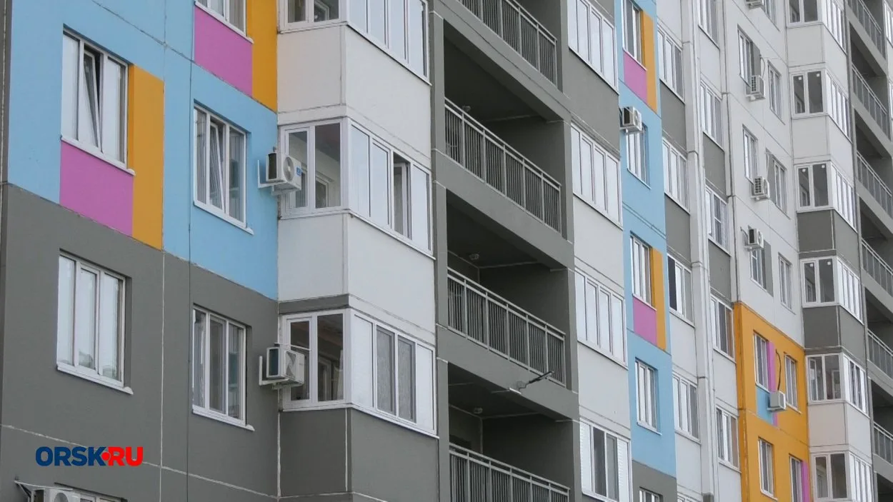 🏢 С 12 этажа новостройки на Пацаева летит велосипед