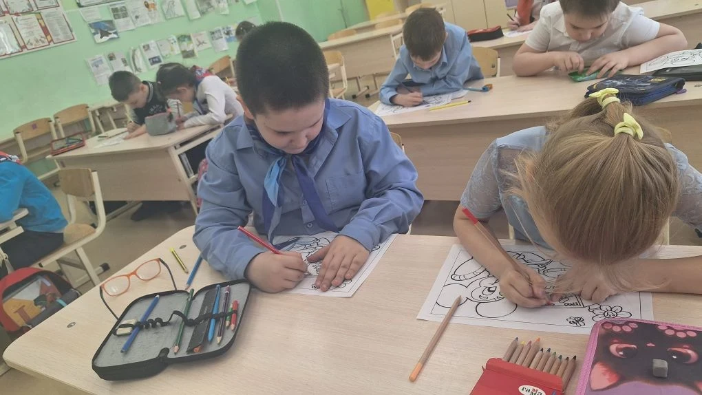 ☀️ Весенние каникулы: готовимся с умом! ☀️  В 1 «Г» классе прошёл классный час, на котором ребята са