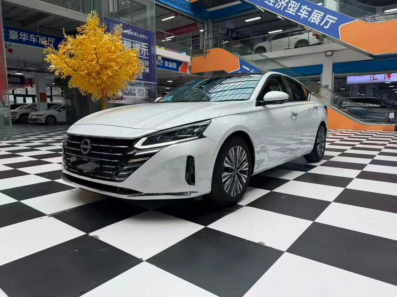 🏎 Nissan Altima 

Покупка из Китая 🇨🇳
Год: 2022
Двигатель: 2.0 л, 156 л.с., бензин, вариатор (CVT