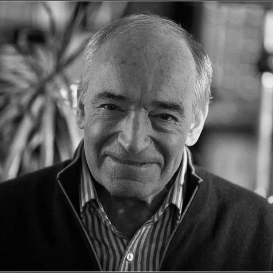 Однажды Валентин Гафт стал свидетелем, как некая женщина, услышав голос Владимира Высоцкого, сказала
