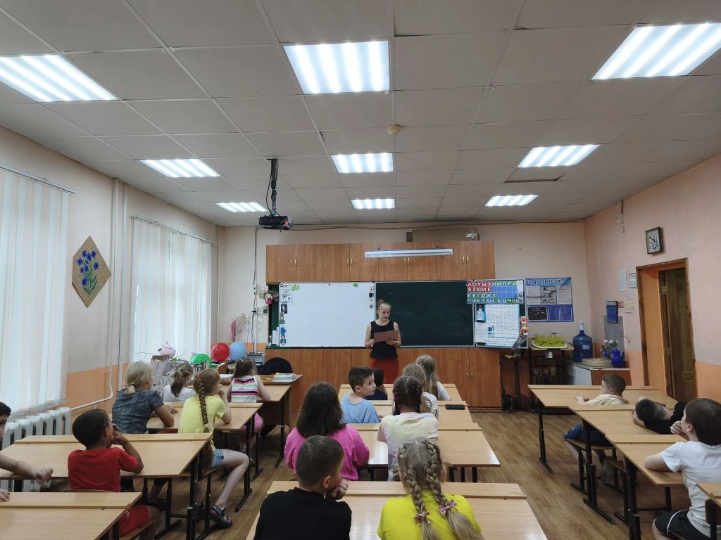 😊 Воспитанники нашего пришкольного лагеря 11 июня узнали об интересных праздниках, которые состоятс