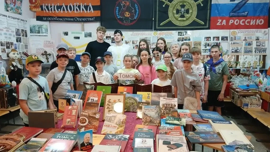 🏛На прошлой неделе музей «Мирная игрушка» принял гостей из летнего лагеря МБОУ «Кисловской СОШ»: де