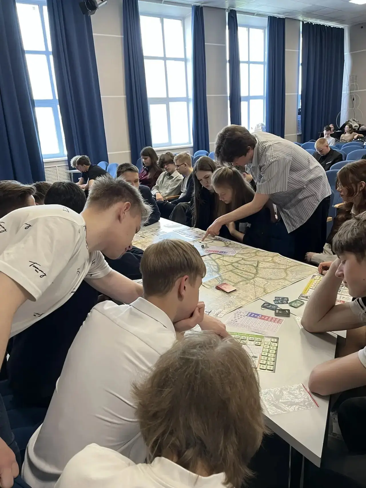 В нашей школе прошла интеллектуальная военная игра «Взятие Берлина». Активное участие в ней приняли 