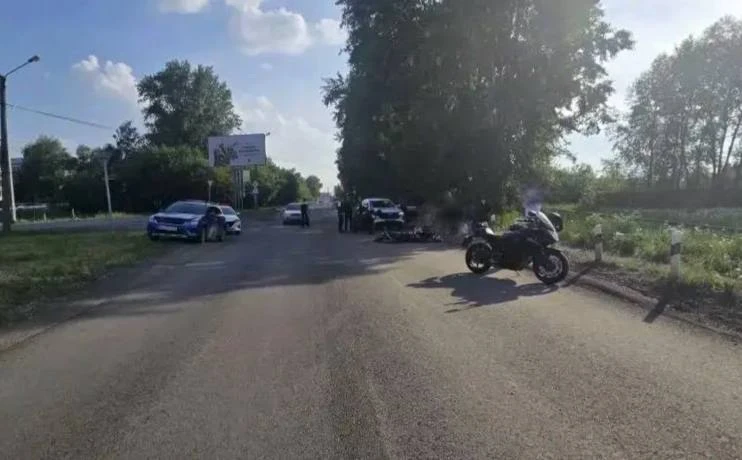 🏍️ 16-летний питбайкер перевернулся на Мичурина. 

ДТП произошло вчера около 18 часов 30 минут в го