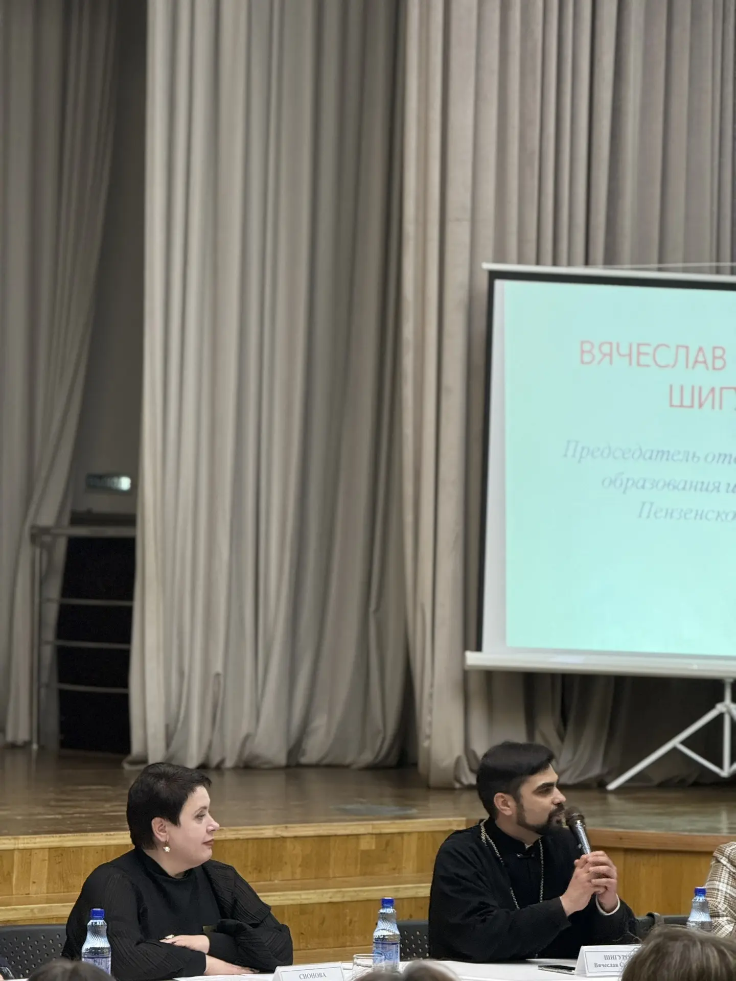 🇷🇺 Вечные ценности: диалог поколений в гимназии № 42  19 марта в нашей гимназии прошла важная диалог