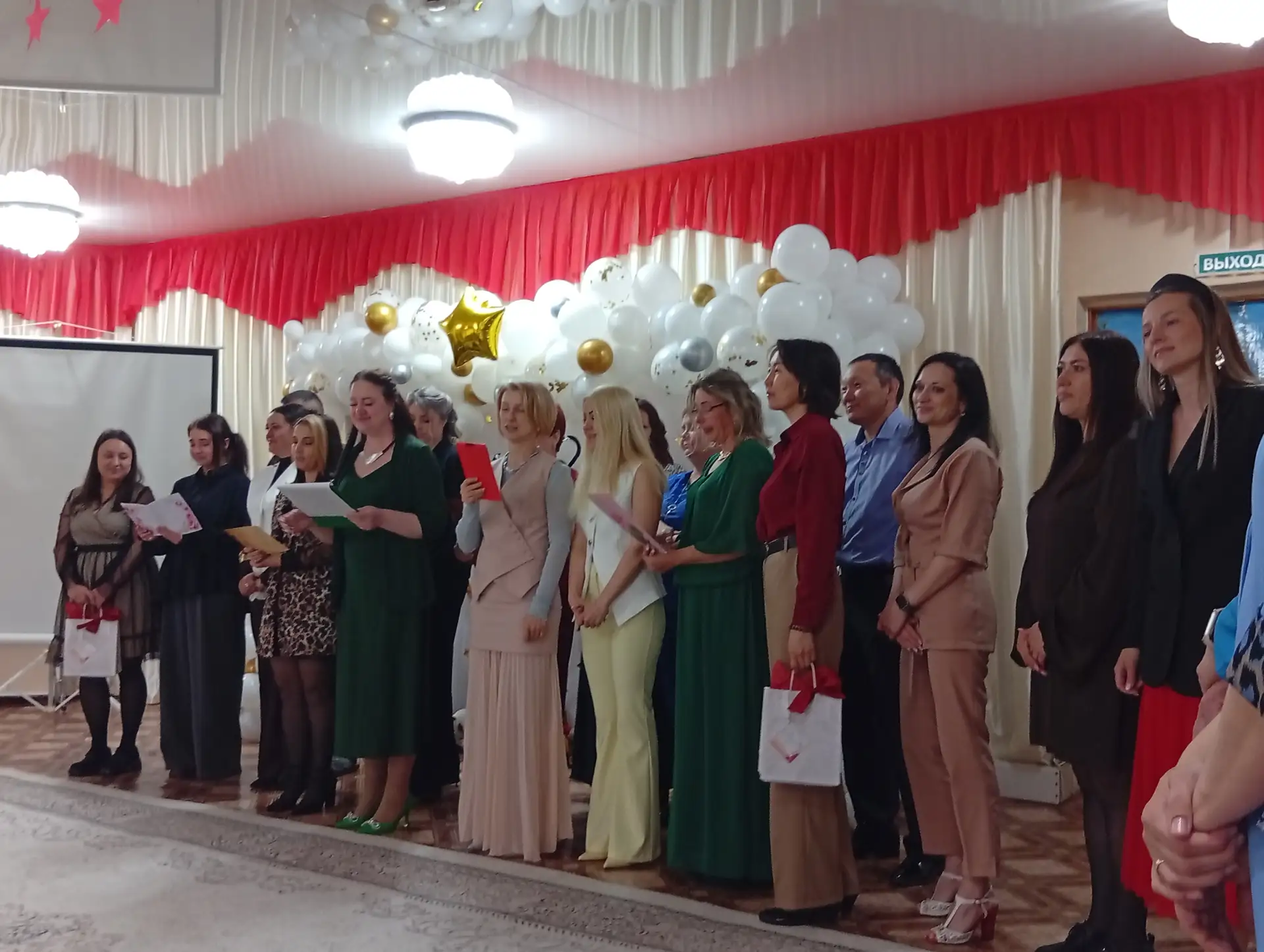 В детском саду «Алёнушка» с большим размахом прошли выпускные праздники, ставшие ярким ...