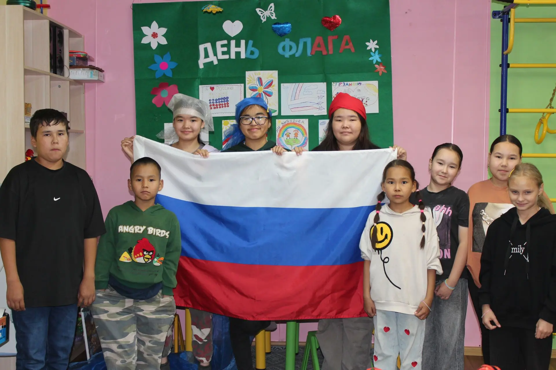22 августа в России отмечается День Флага — это знаковый праздник, который символизируе...