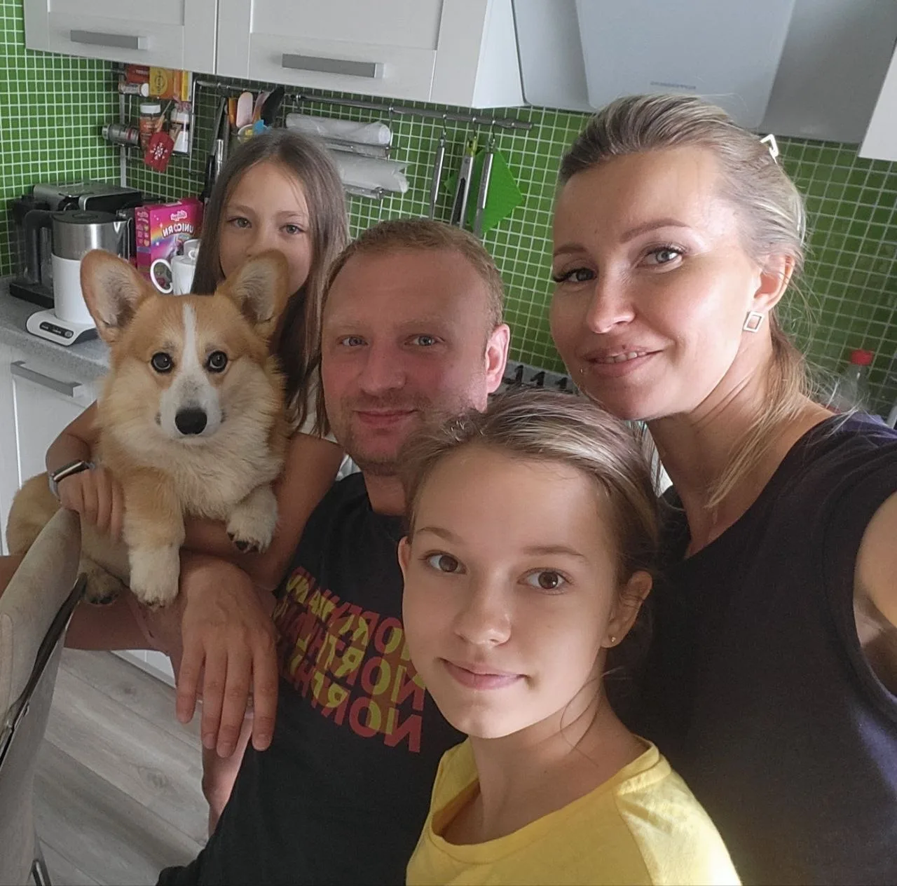 Милота дня💖 Собаки или котики? 🛷 Голосуем за самых милых питомцев мужской половины сборной России по