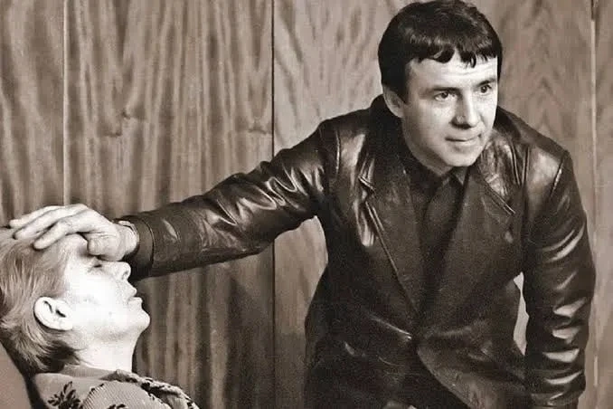 🕊 Умер Анатолий Кашпировский — ему было 87 лет. Широкую известность он получил в конце...