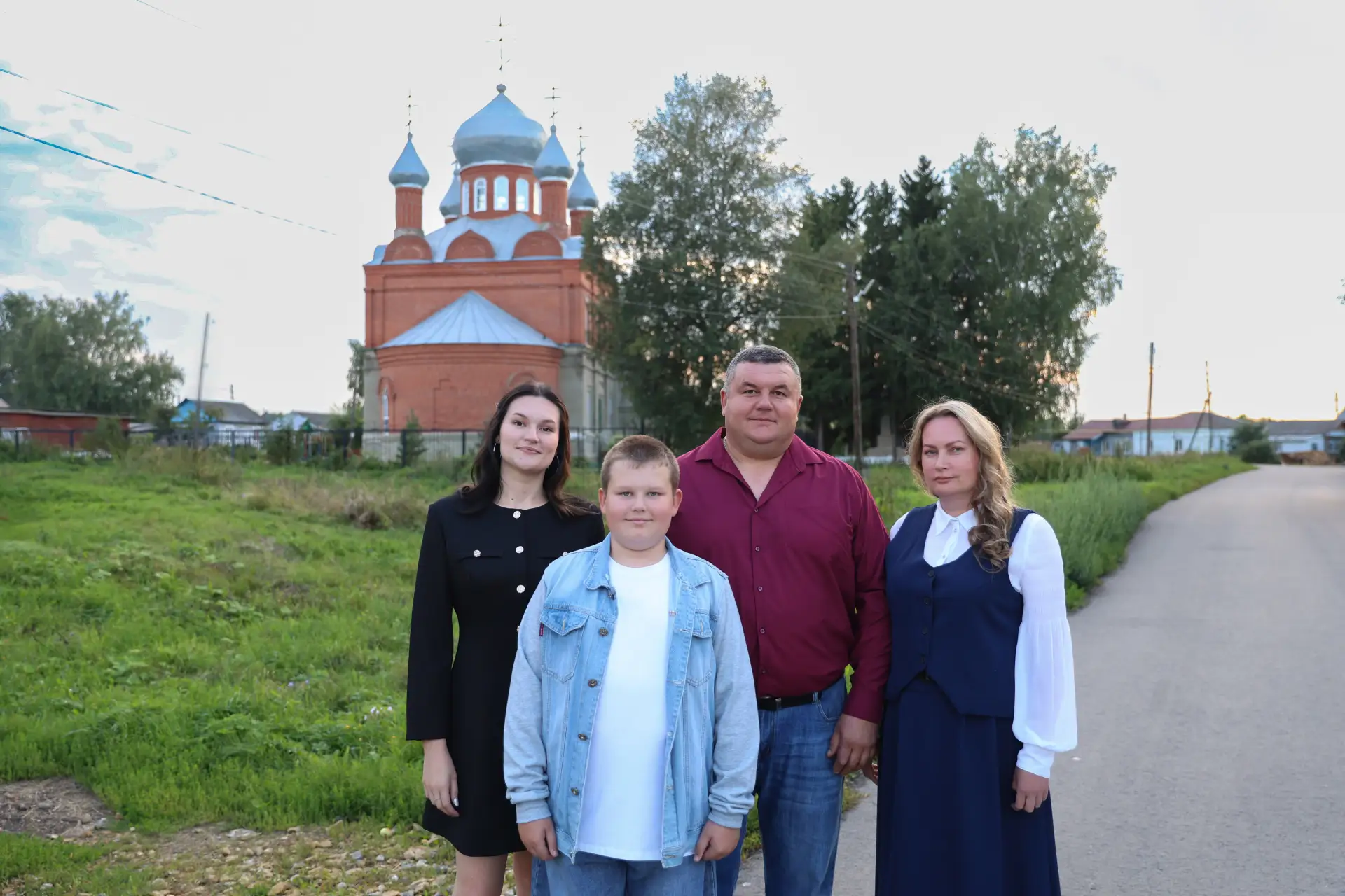 Семья Зольниковых: «Счастливы жить и трудиться на малой родине»