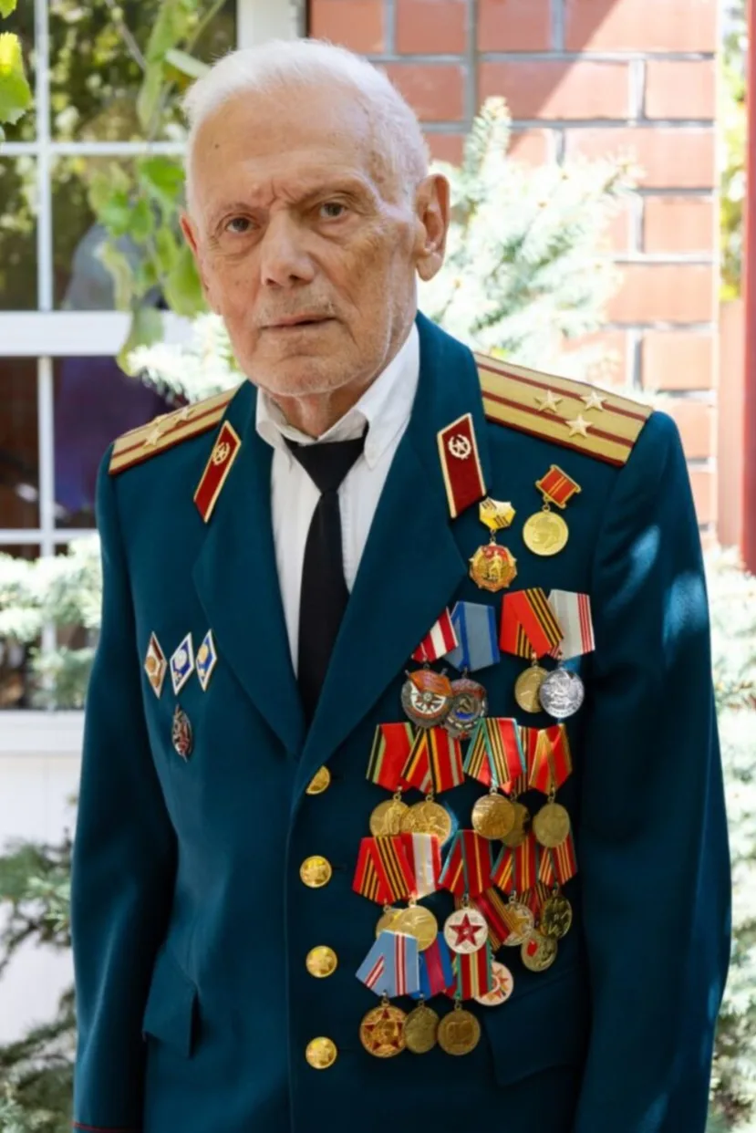 🎊Сегодня мы поздравляем с юбилеем Почетного гражданина Геленджика Кирияка Константиновича Параскева