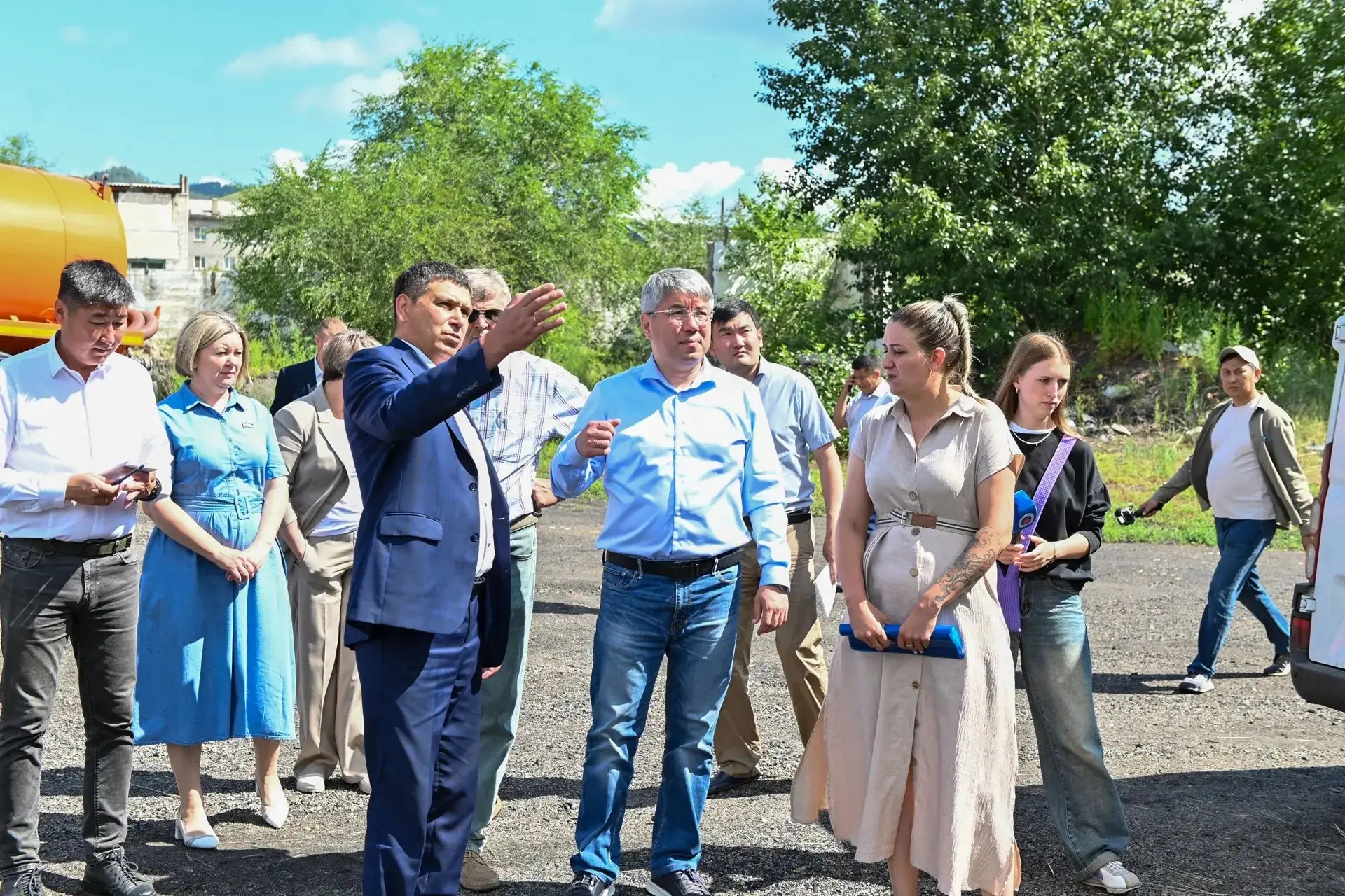 Приехали на стратегически важный объект – котельную в Тарбагатае.  Переговорил с Директ...