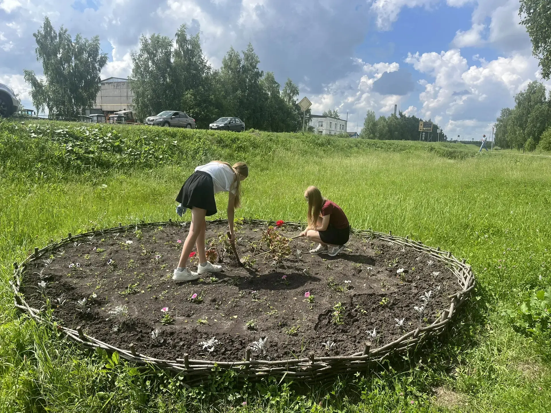 ☀️🔔Лето продолжается, а вместе с ним продолжаются и насыщенные будни лагеря труда и отдыха.        