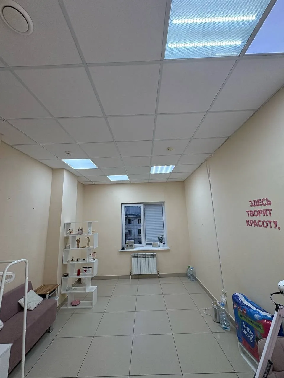 #аренда
Ищу мастера на аренду ул Мира 7 каб 201 
тел +79656083188 Юлия ) цена 11 т р в месяц ) желат