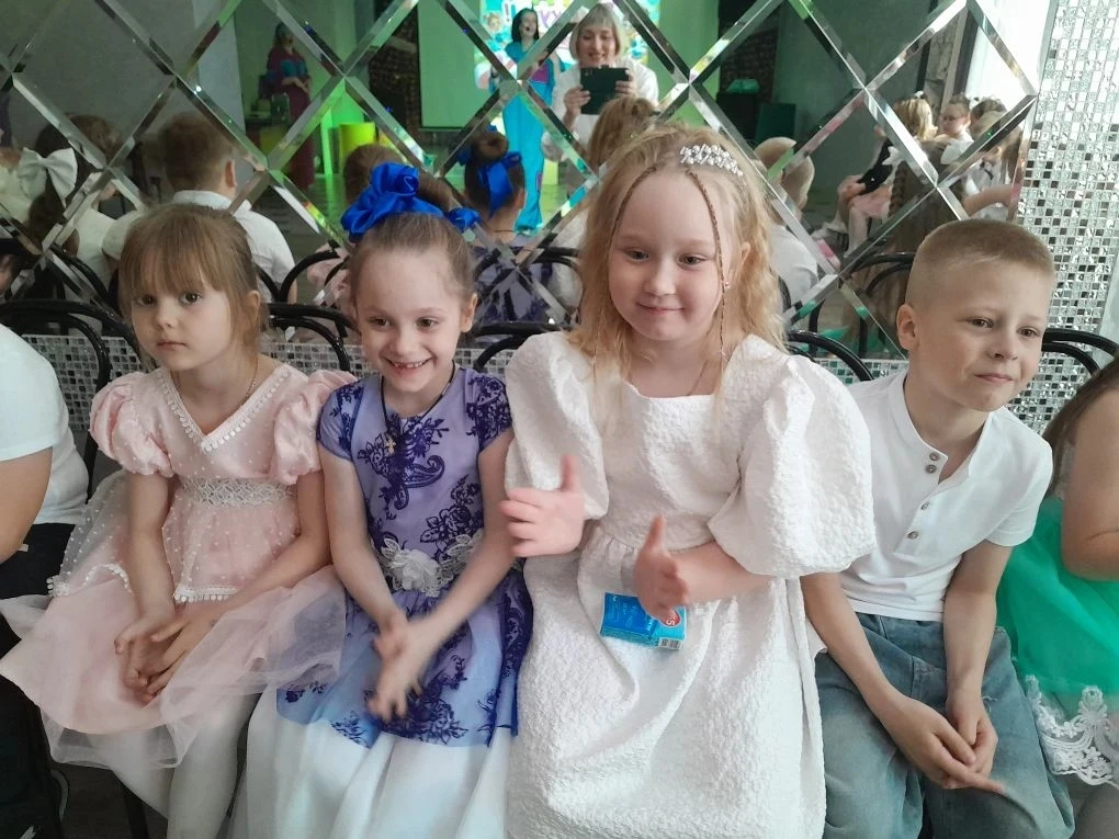 🎓✨ Вот и состоялся очередной выпускной в школе раннего развития «Золотой ключик»! Как же быстро лет