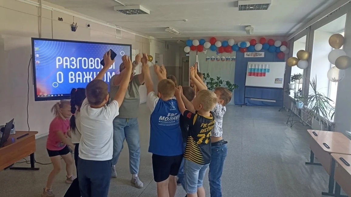 ☀️ Радуга народов-название смены! ☀️
День, посвященный нанайцам - воспитанники нашего лагеря познако