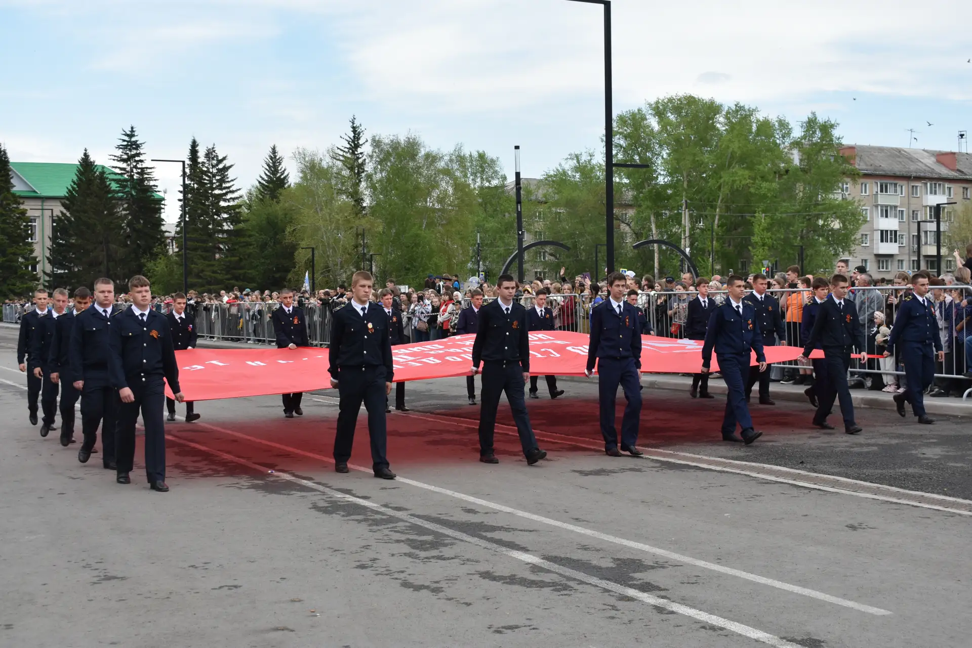 В Барабинске торжественно отметили 81-ю годовщину Великой Победы  9 мая 2026 года на центральной пло
