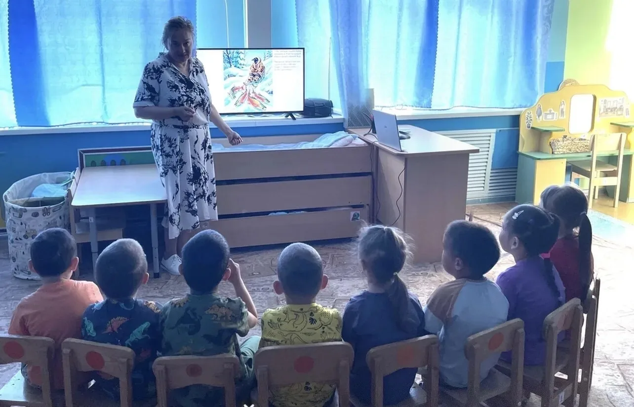 В средней группе прошло увлекательное путешествие в мир народов Чукотки! Ребята посмотрели познавате