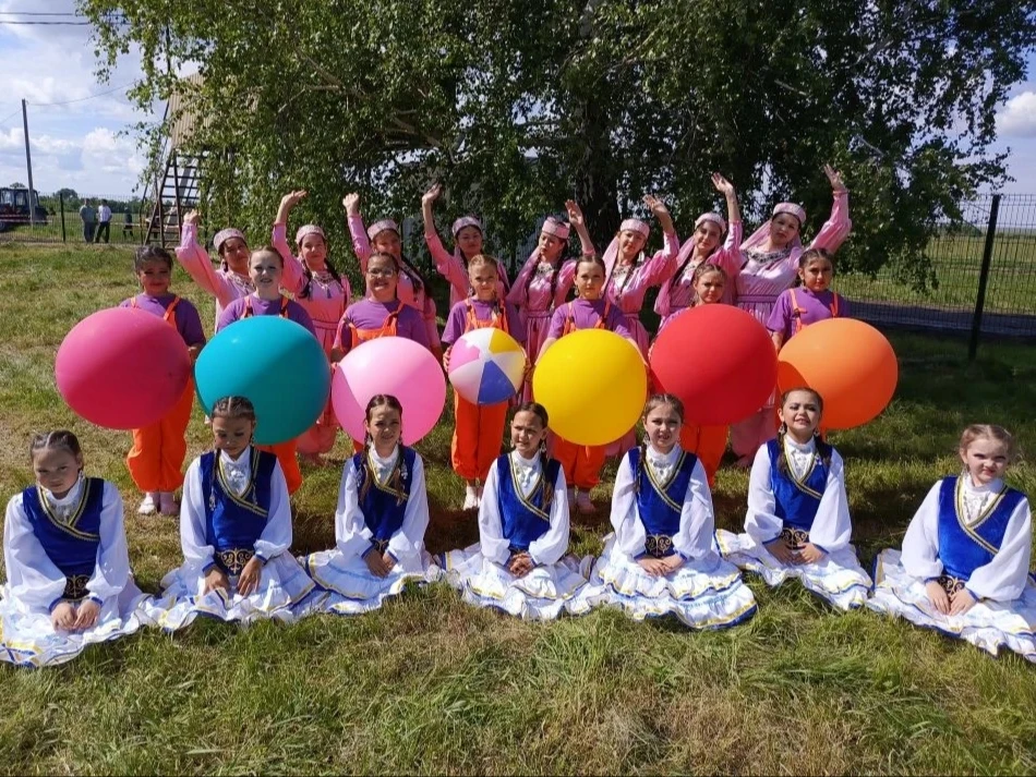 🎉Наши юные таланты завершили учебный год на высокой ноте! Вчера они стали частью праздничного конце
