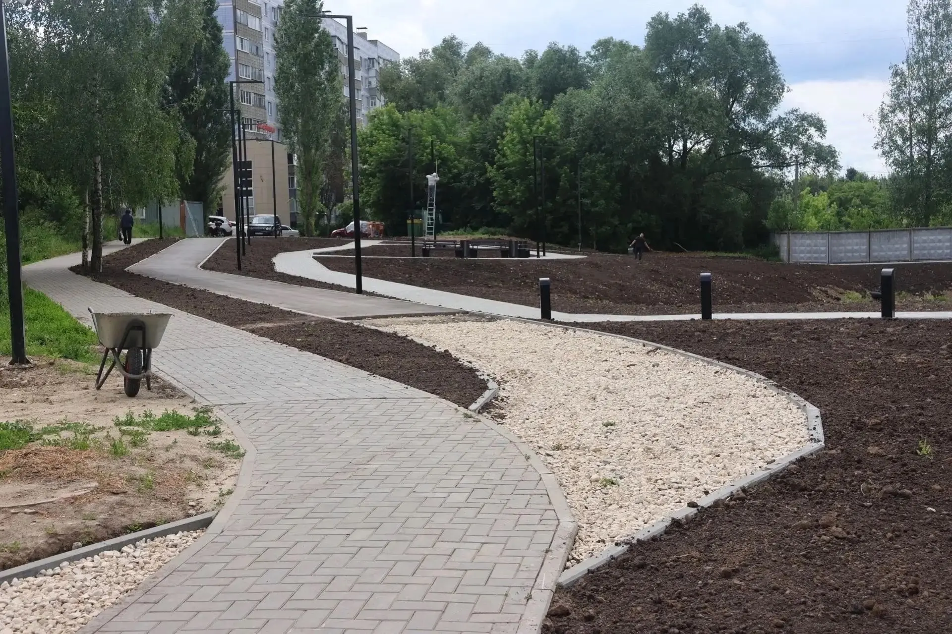 НОВЫЙ ЭТАП ЛЫБЕДСКОГО БУЛЬВАРА, НО ЕСТЬ И ИЗНАНКА: КОГДА УЮТ В РЯЗАНИ СТАНЕТ НАСТОЯЩИМ?

В Рязани пр