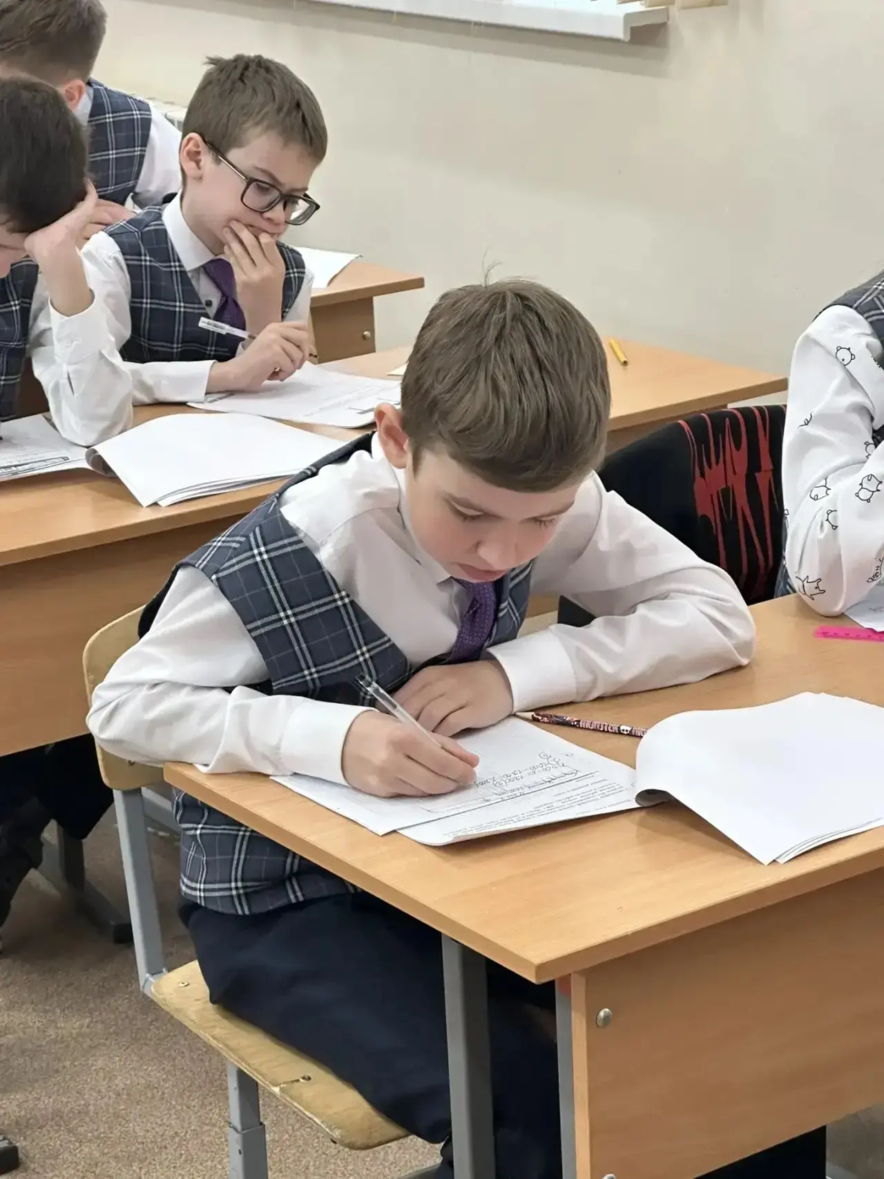 📝 ВПР в 4 «А»: первый серьёзный экзамен позади!  На прошлой неделе наши четвероклассники написали Вс