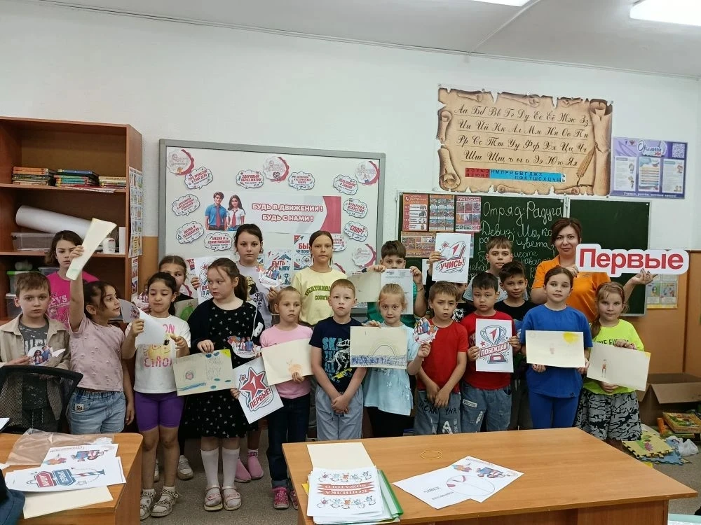 "НЕПОСЕДЫ-26" 🎉🌻

Сегодня для наших непосед прошёл по-настоящему тематический день! 🎉 Ребята погр