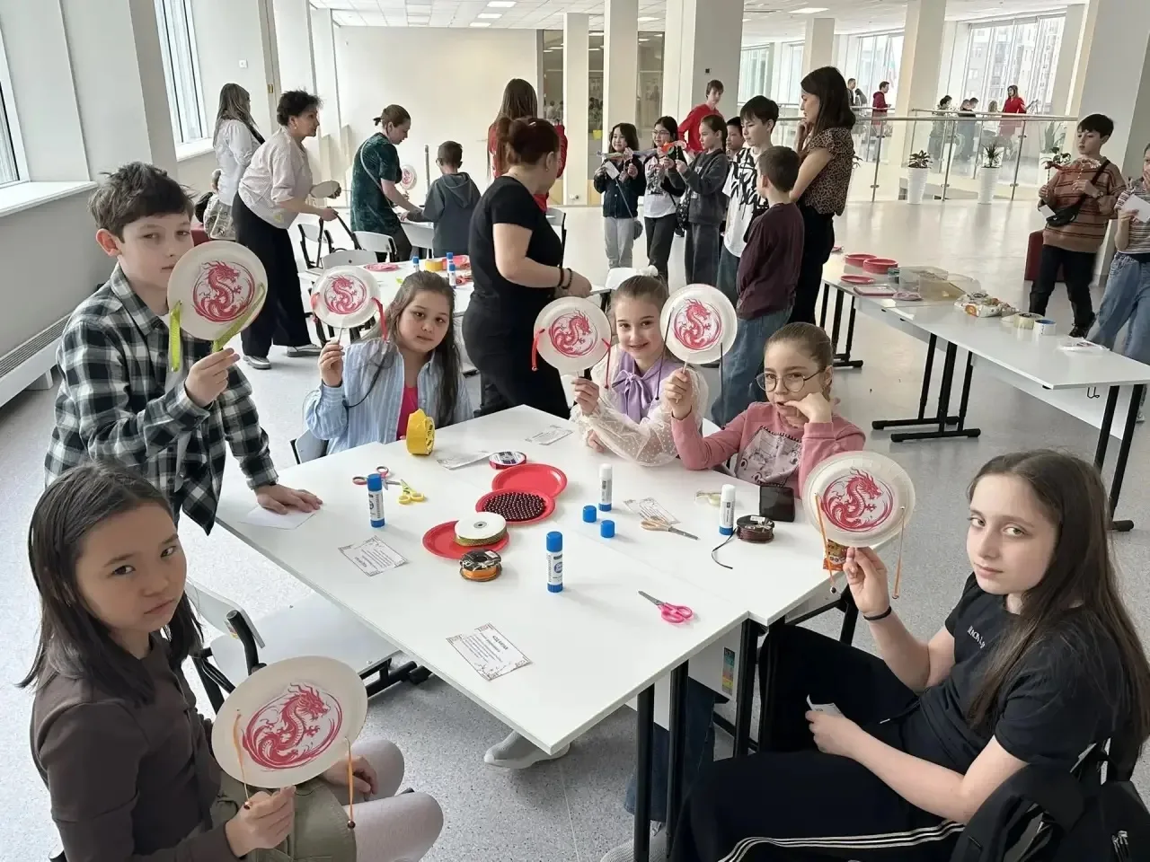 🌸Разгадывая "Код Китая" в Школе "Созвездие"!  Суббота в Школе "Созвездие" была наполнена удивительны