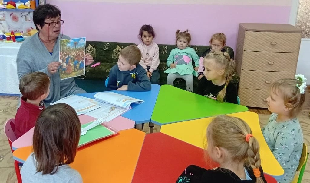 Сегодня в группе «Смешарики» (п. Калинино) было по-особенному шумно и весело — мы отмеч...