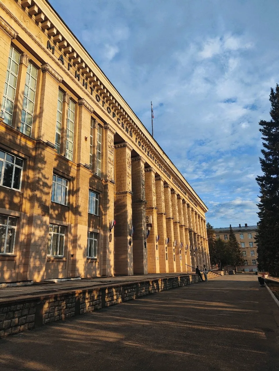 18 апреля мы вновь открываем двери одного из ведущих вузов. С 10:00 #МГТУимНосова ждет ...