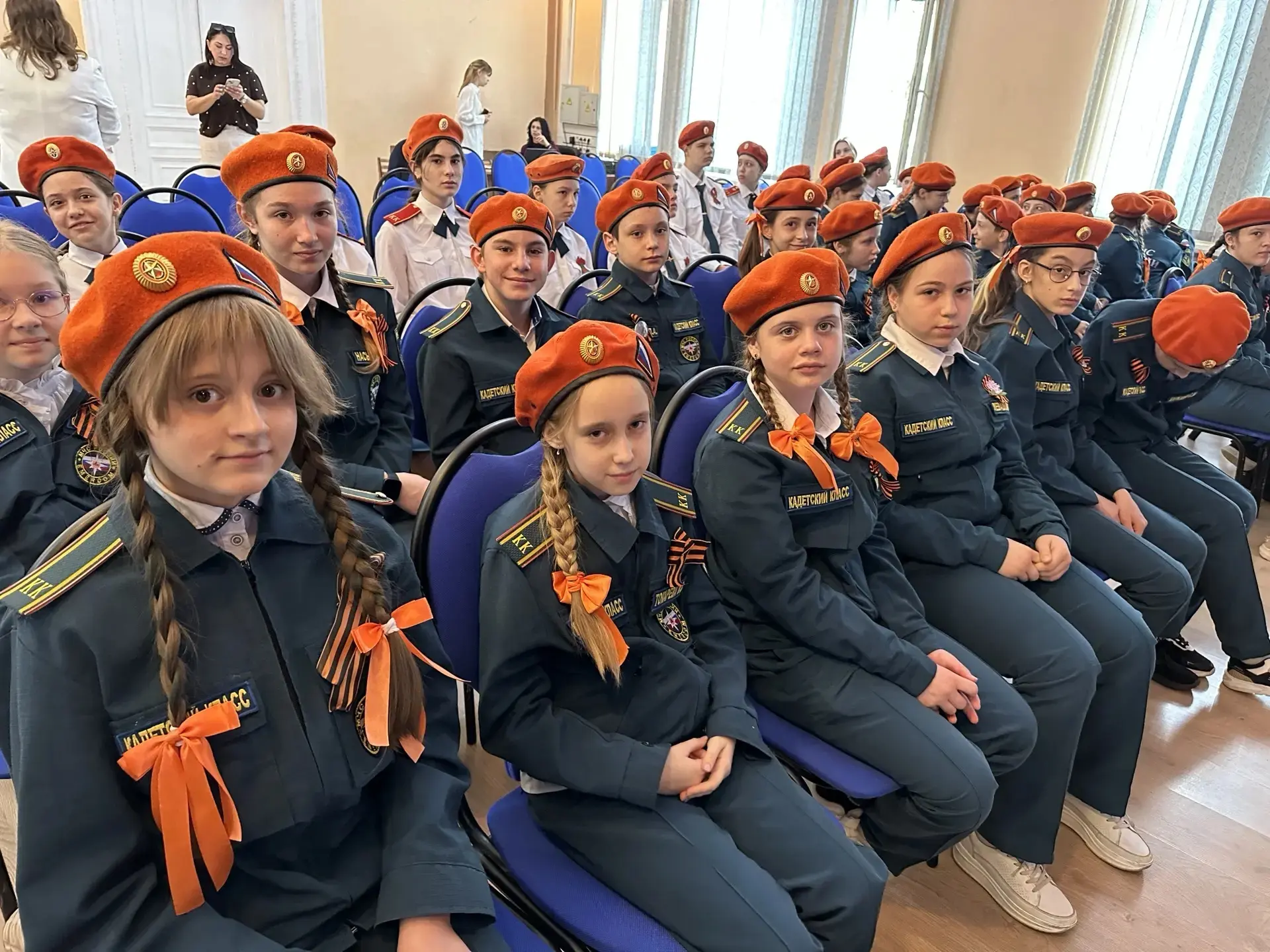 🚒 Сегодня в Центре творчества «Московия» — торжественное событие! 🎓  Наши кадеты из 5 «МЧС» класса п