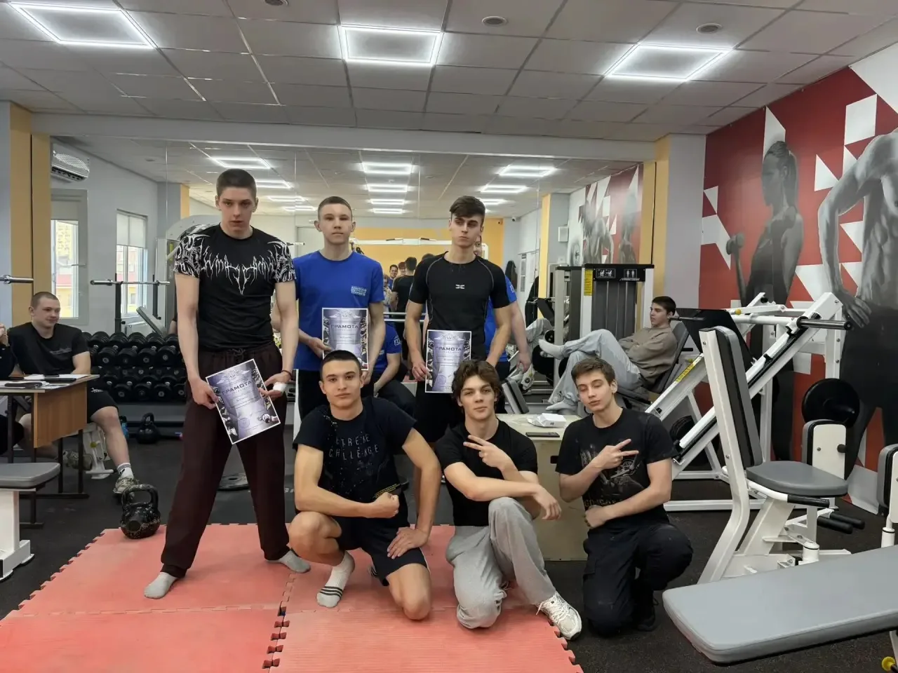 📣 В Анапском индустриальном техникуме прошли захватывающие соревнования по гиревому спорту среди сту