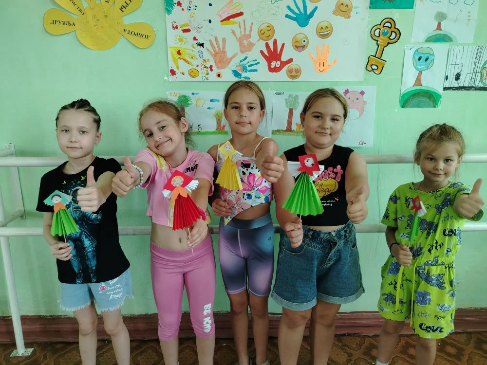 🇷🇺 Продолжаем делиться яркими буднями досуговой площадки «Праздничное лето»!

Сегодняшний день мы 