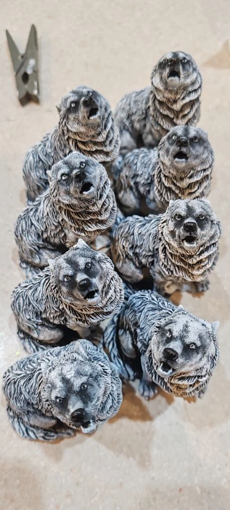 Волк. Фигурка из гипса