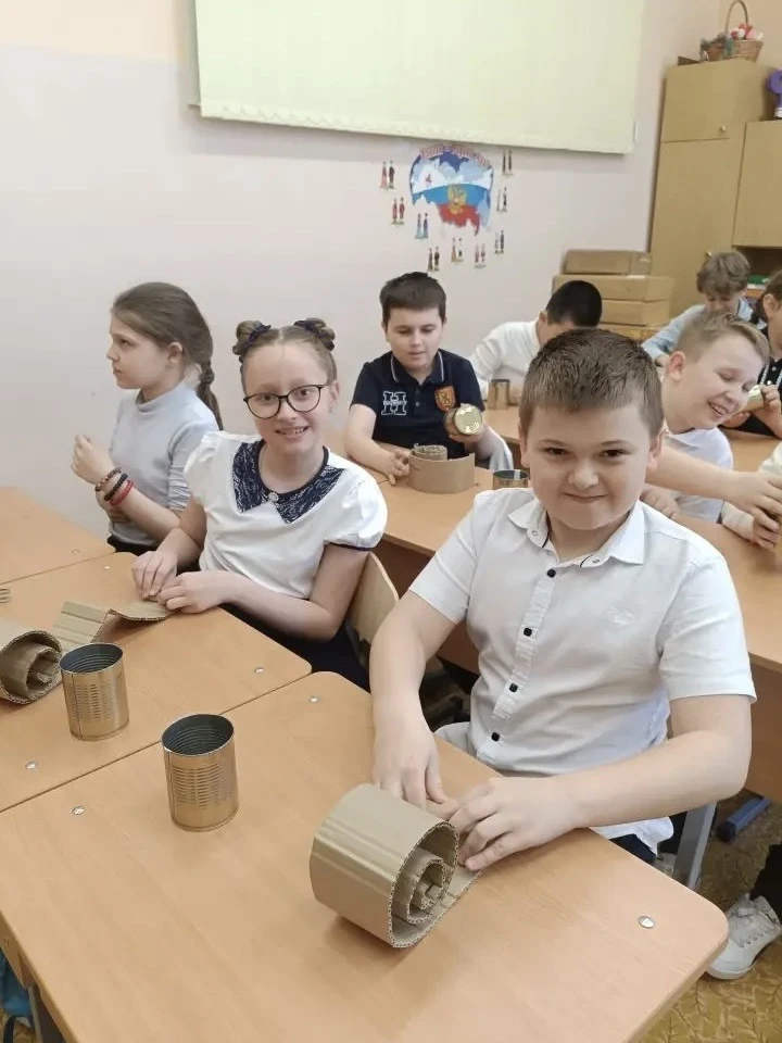 Зажжем огонь добра!   🫡 3 «С» класс вместе с классным руководителем Гришиной Ольгой Вячеславовной пр