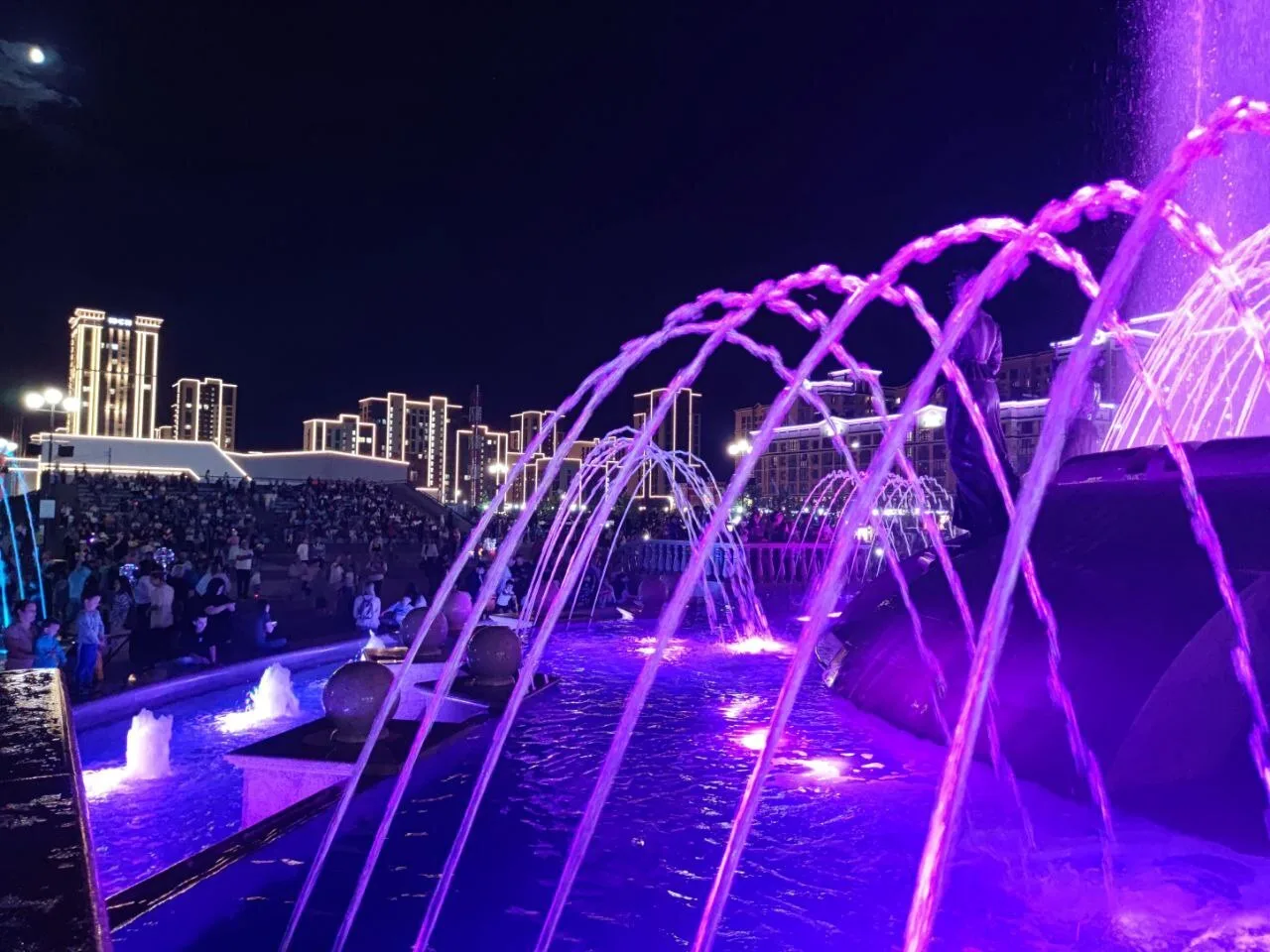 ⛲️В Ставрополе завершился сезон фонтанов: коммунальщики готовят их к зиме