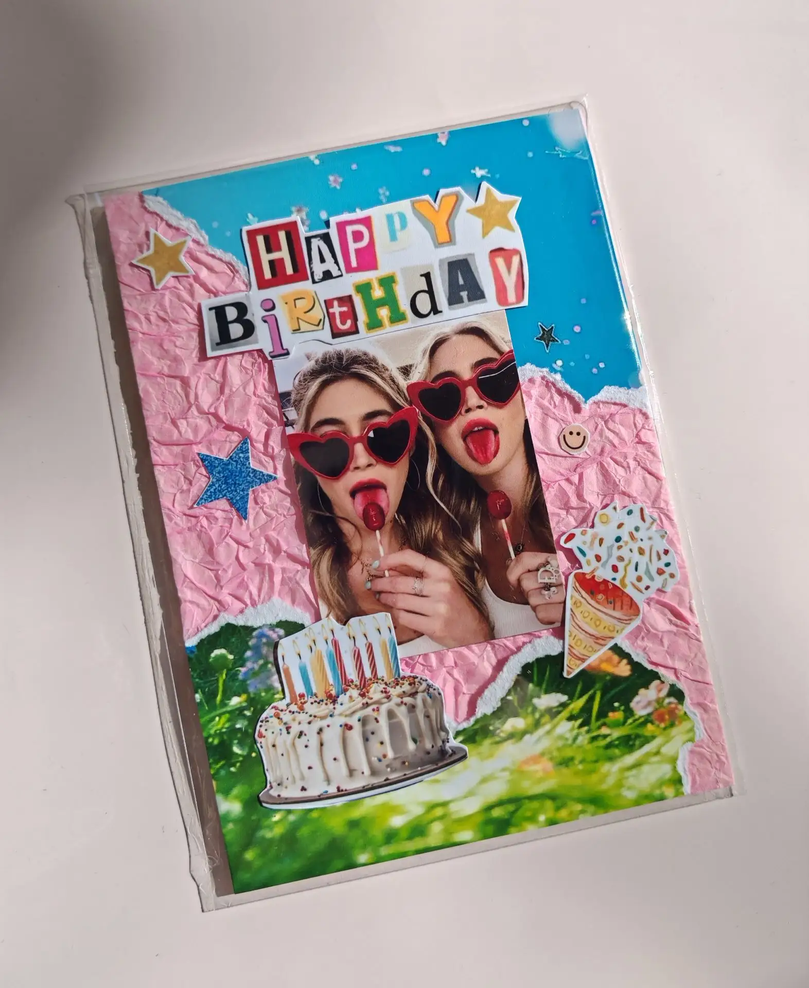 В Лав Букет новая коллекция дизайнерских открыток на магнитах✨