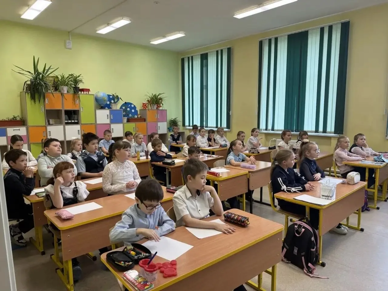 Единые действия — единые ценности.   Сегодня советник директора по воспитанию провел для ребят начал