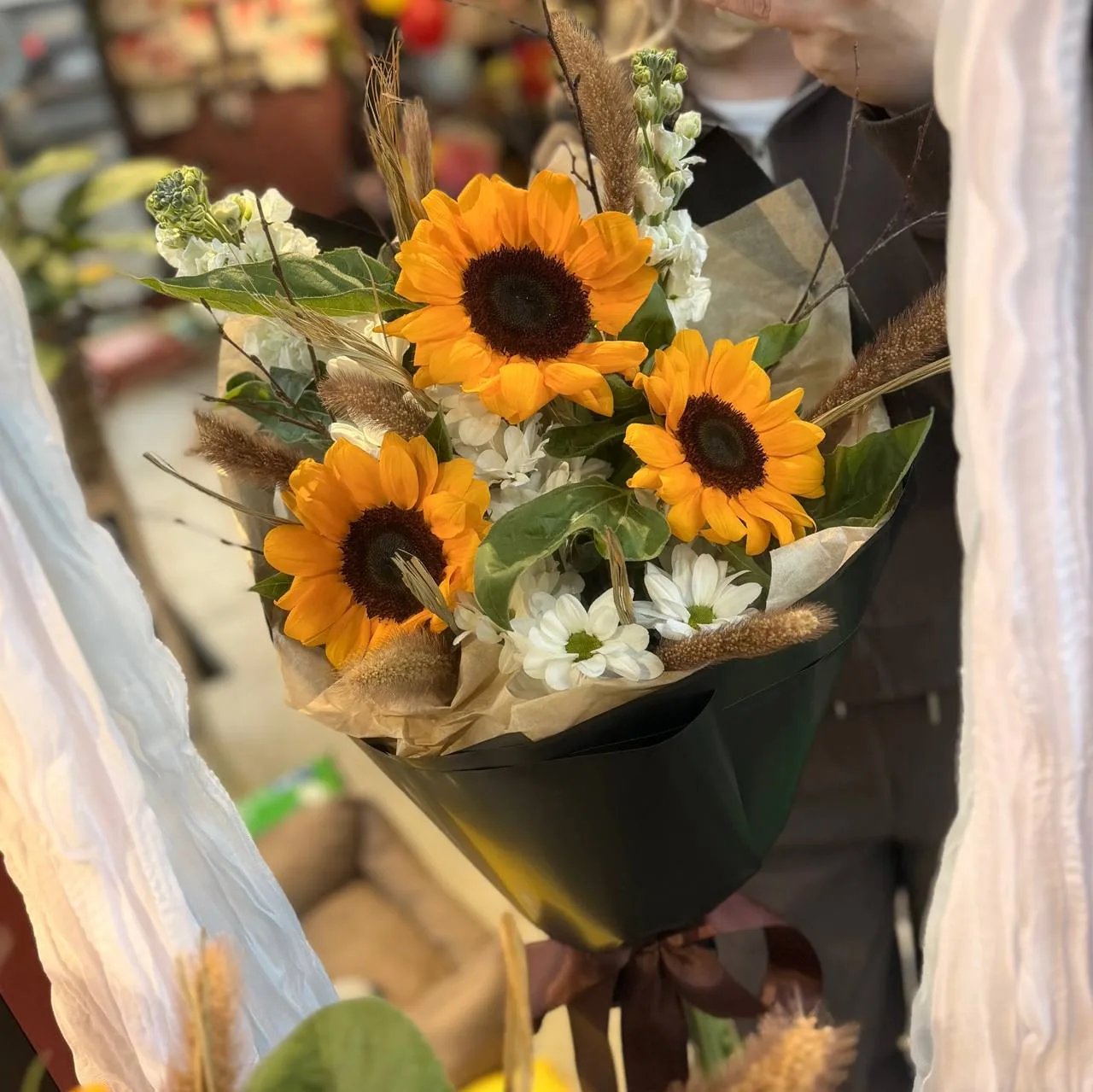 и конечно новинка нашего дня - подсолнухи 🌻

2800₽