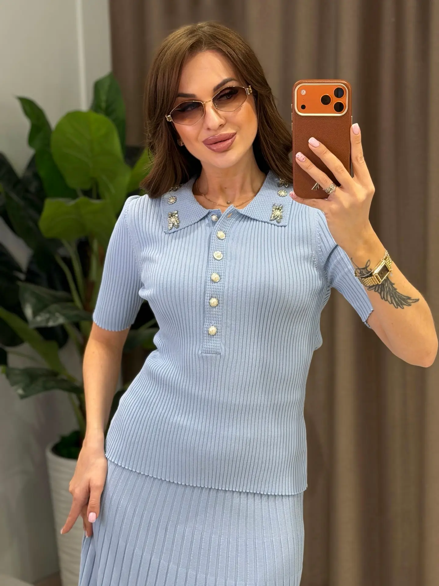 -50%

Костюм двойка Dishe😍🔥
Цена:22490-50%=11 245 
Размеры 42/52