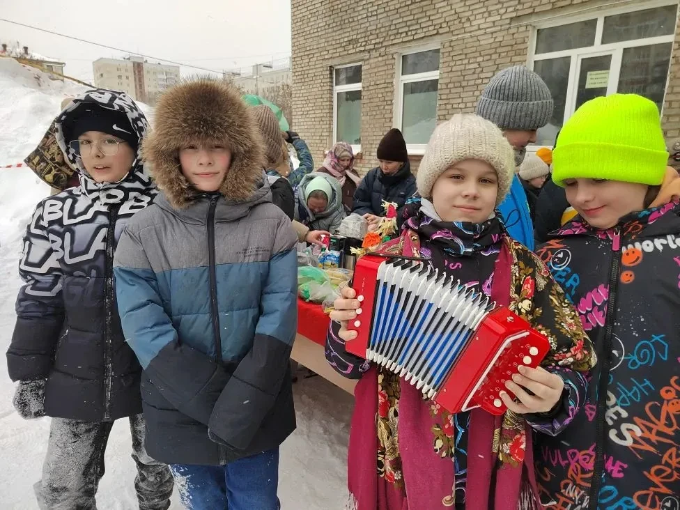 Масленицу встречаем - зиму провожаем!   20 февраля в Школе № 41 прошли масленичные гуляния "Маслениц