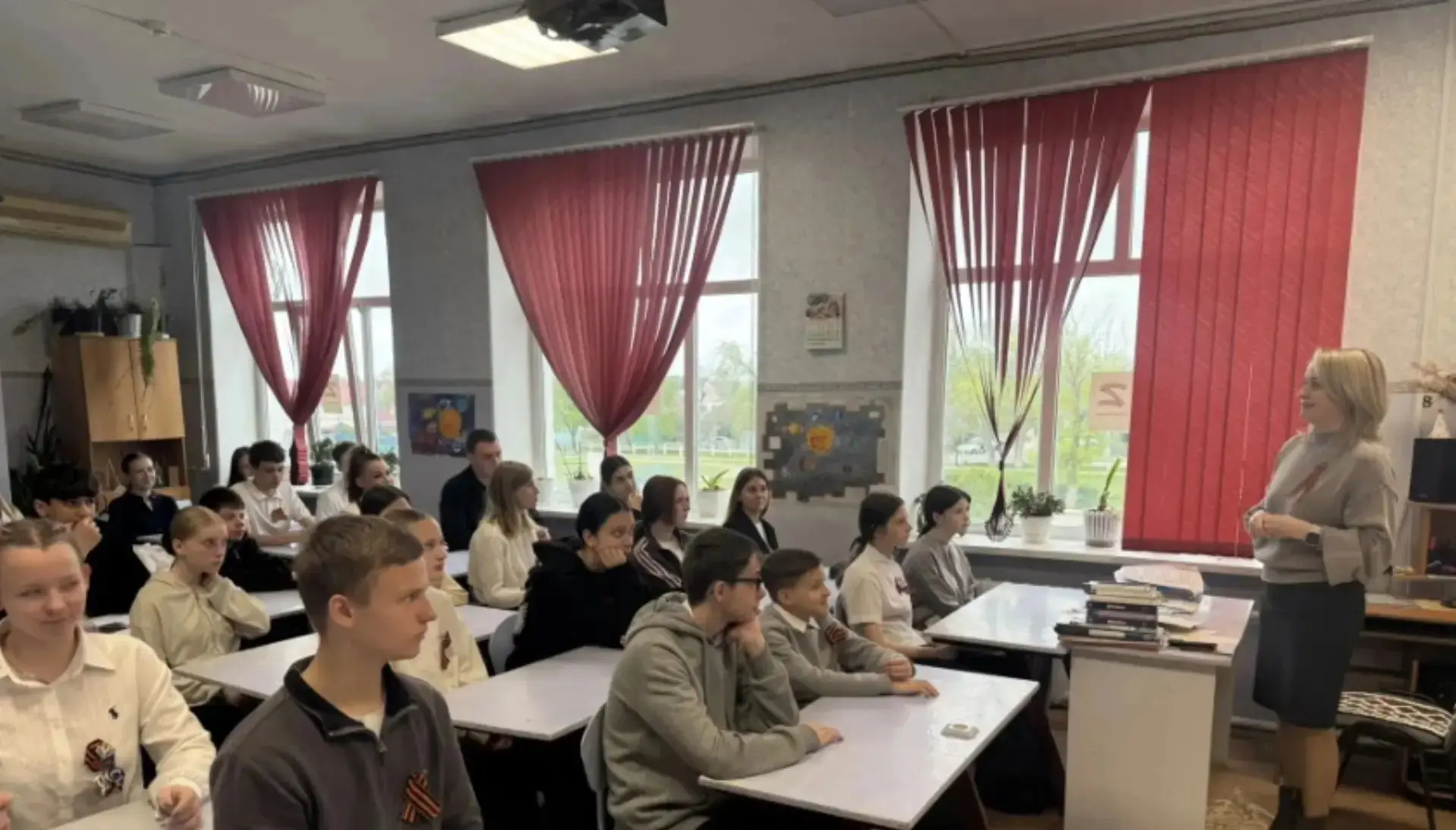 В Невинномысске завершился цикл встреч с учащимися  общеобразовательных учебных организаций.  Беседы