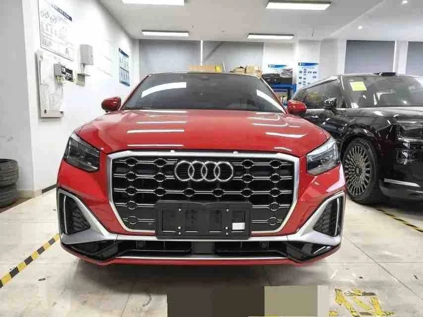 Audi  Q2
L 1.4TFSI 35TFSI Progressive Dynamic Automatic

【Тип привода】2WD

【Цвет】Красный

【Объем дви