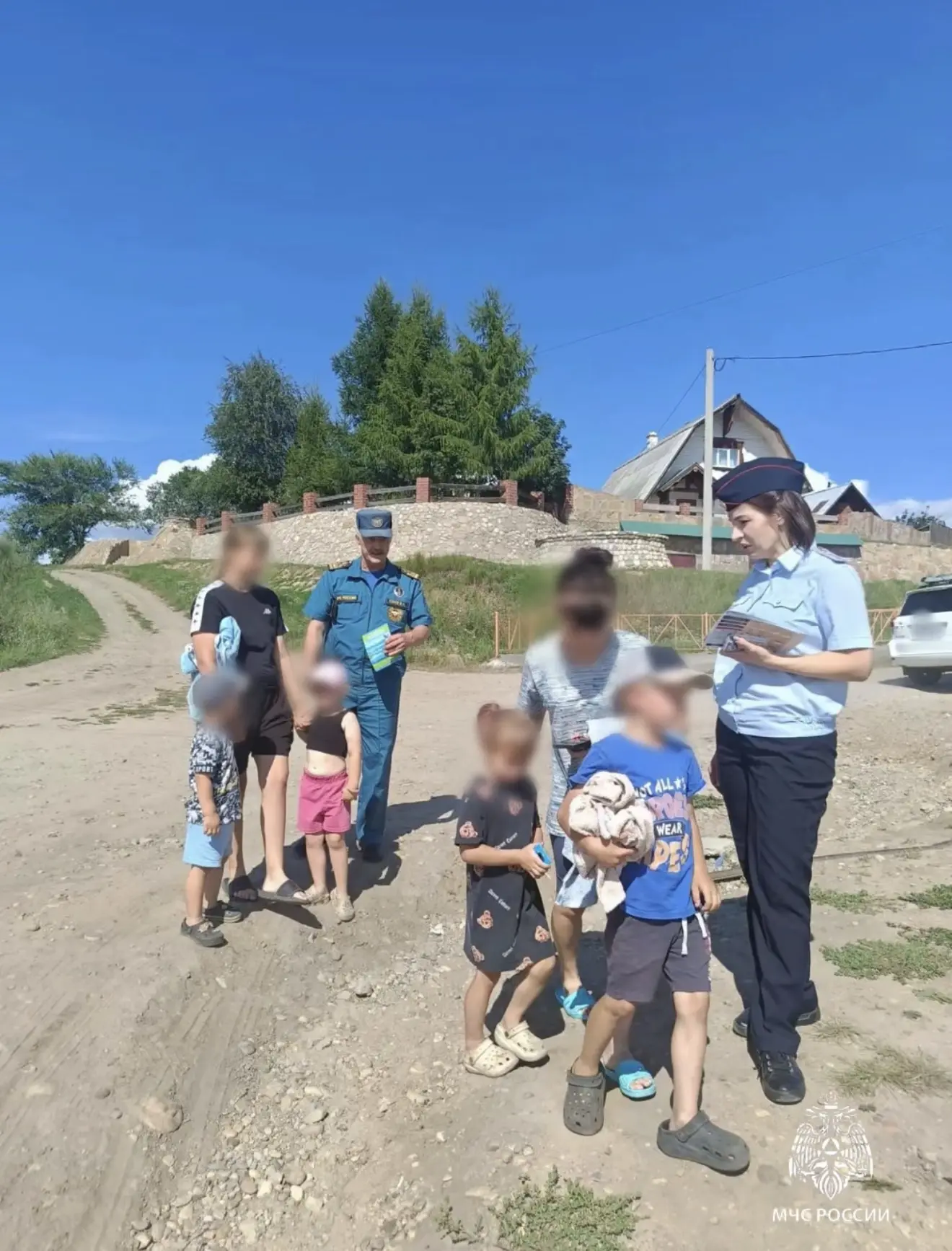 Инспекторы Центра ГИМС с начала лета выявили 125 детей, находящихся у воды без взрослых
 
В прошедши