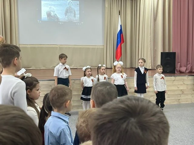 ЦО - средняя школа N36, ЦРР - детский сад №182   Сегодня воспитанники из ЦРР-детского сада № 182 пер