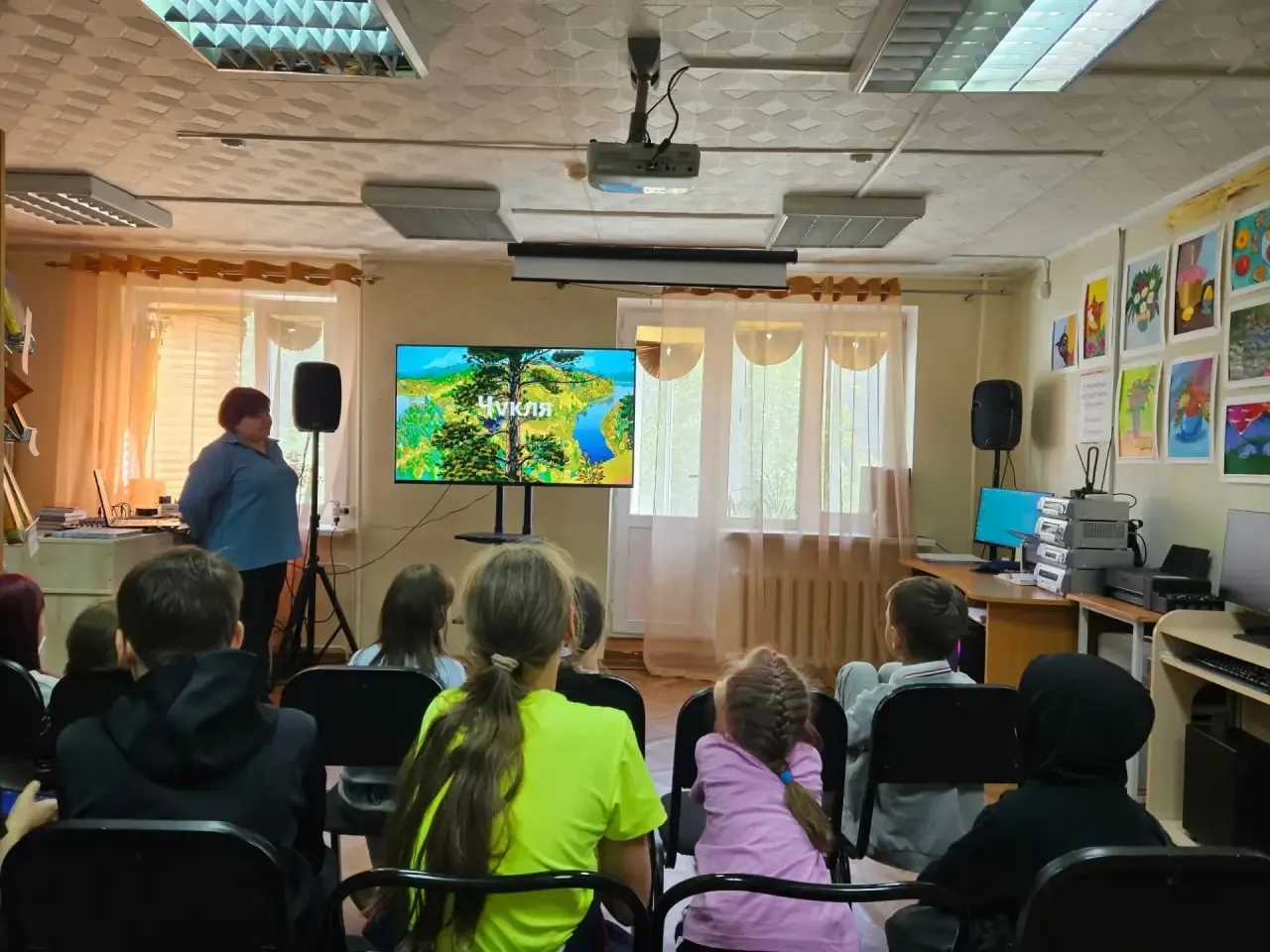 День 9: Торжество в лагере! 🌟

Сегодня в нашем лагере с дневным пребыванием детей прошло торжествен