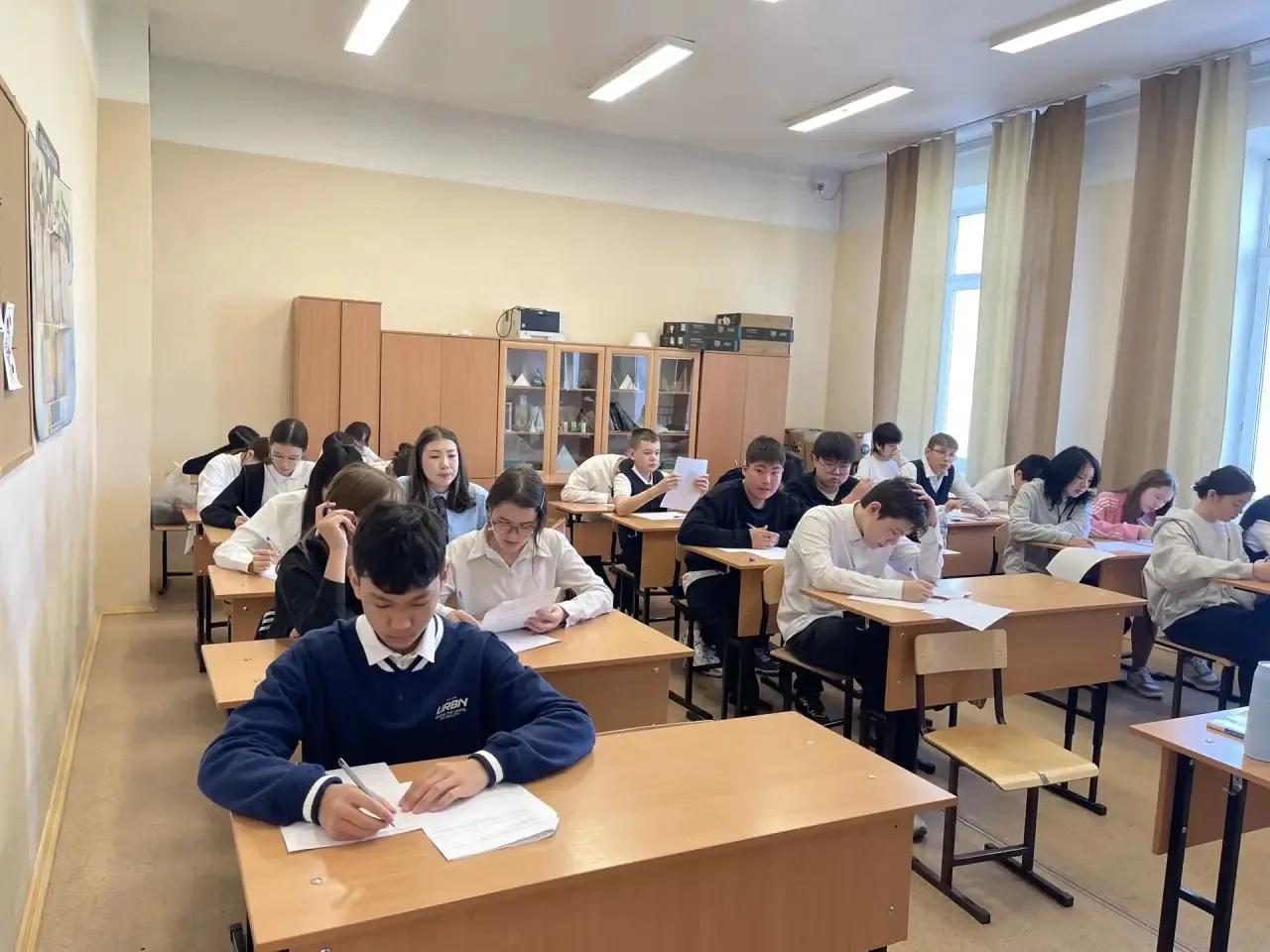 Сегодня в 7-х классах переводной экзамен по английскому языку 🤩  Удачи, ребята🌟 Мы уверены в ваших з